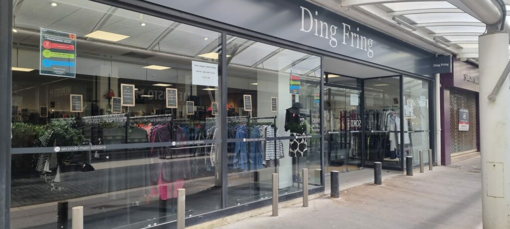 DING FRING ENSEIGNE BY VISUEL ORIGINAL SAINT NAZAIRE